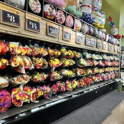 King Soopers - Flower wall