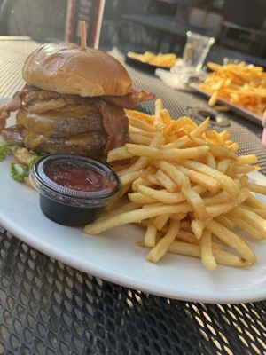 Vines On Clark by null