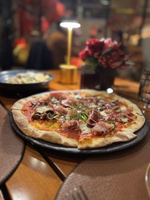 Quattro Restaurant and Bar by null