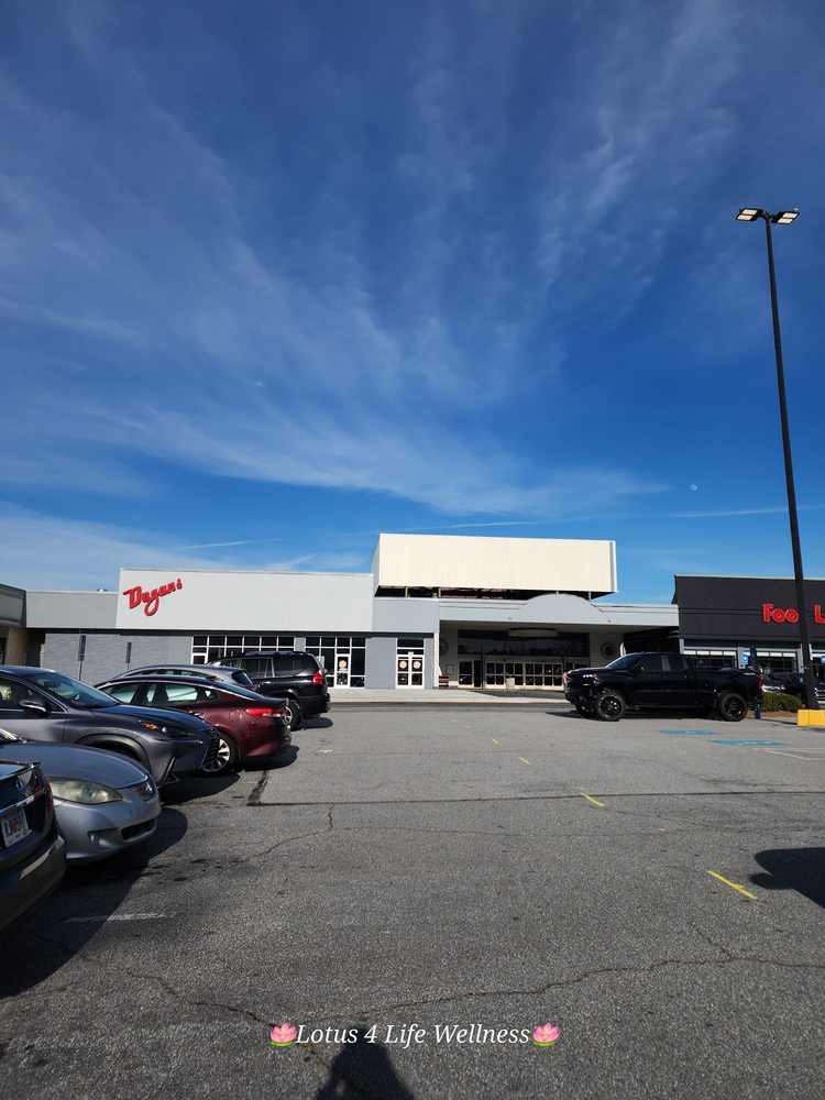 Northlake Mall