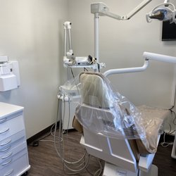 Friendly Endodontics - Operating room with sanitized seat covers