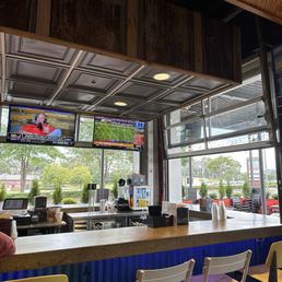Open air patio bar