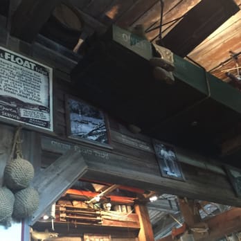 White River Fish House - Restaurant decor! - Seafood Near Me - Branson, Missouri