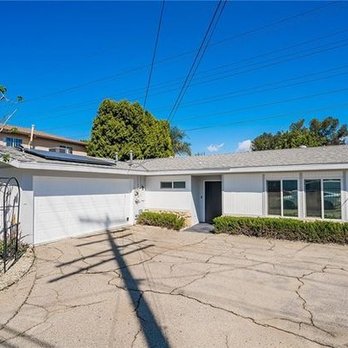 Eyshia Rivota-Keller Williams Realty - Front Realty Photo - Real Estate Agents Near Me - Studio City, California Eyshia Rivota-Keller Williams Realty - Front Realty Photo - Real Estate Agents Near Me - Studio City, California
