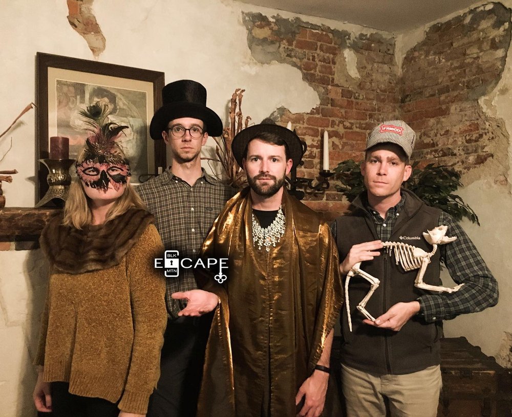 Black Mountain Escape Logo