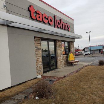 Taco John's - Front of the building - Fast Food Near Me - Minot, North Dakota