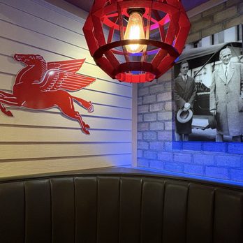 Ford's Garage Dearborn - Inside - Burgers Near Me - Dearborn, Michigan
