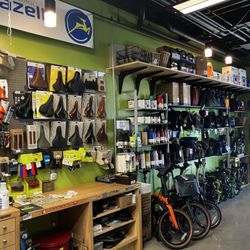 The Bike Center - Interior shop - saddles & accessories