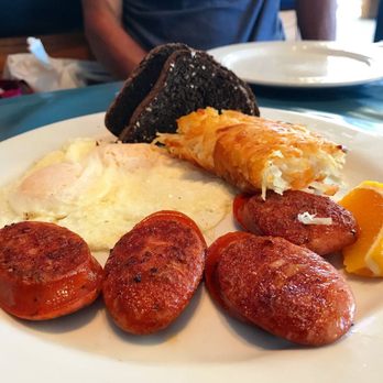 Moke's Bread & Breakfast - Breakfast & Brunch Near Me - Kailua, Hawaii