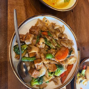 Ben Thai Cafe - Pad Kee Mao - Thai Near Me - San Francisco, California Ben Thai Cafe - Pad Kee Mao - Thai Near Me - San Francisco, California