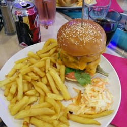 V8 American Diner