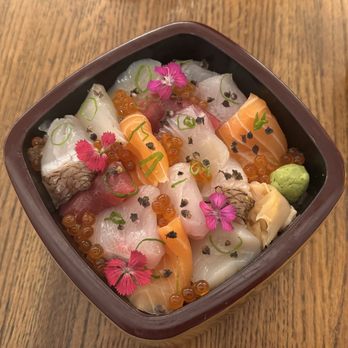 Ryota - Chirashi - 14 pcs Sashimi over seasoned sushi rice - Sushi Bars Near Me - Chicago, Illinois