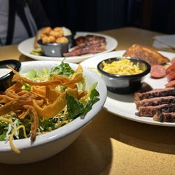 RibCrib BBQ - Side salad, 2 meat plate with brisket and hot links & Mac n cheese