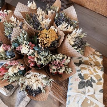 Skyforest Mercantile - Flowers and More! - Candle Stores Near Me - Skyforest , California Skyforest Mercantile - Flowers and More! - Candle Stores Near Me - Skyforest , California