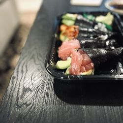Medo Woodstock - Hands: (Tuna+Avocado/Dragon+Avo/Salmon+Avo Hand Rolls)