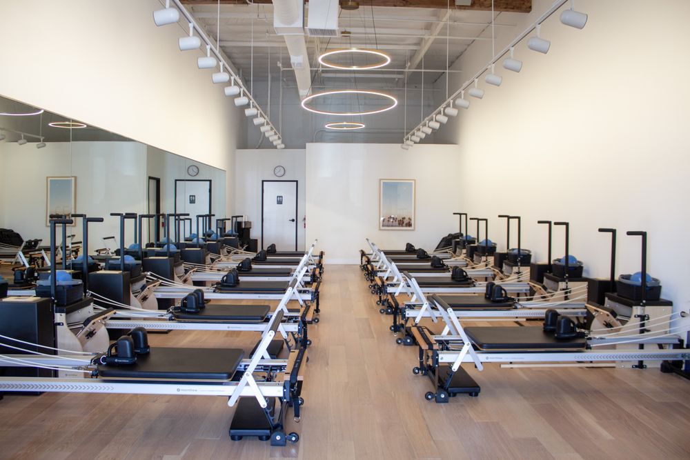 LiveMetta Pilates Logo