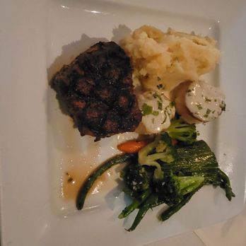 Via Real - Filet mignon, scallops, potatoes and vegetables - Mexican Near Me - Irving, Texas Via Real - Filet mignon, scallops, potatoes and vegetables - Mexican Near Me - Irving, Texas