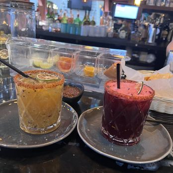 Santo Fish Restaurant - Piña jalapeño margarita and hibiscus margarita - Seafood Near Me - Pico Rivera, California Santo Fish Restaurant - Piña jalapeño margarita and hibiscus margarita - Seafood Near Me - Pico Rivera, California