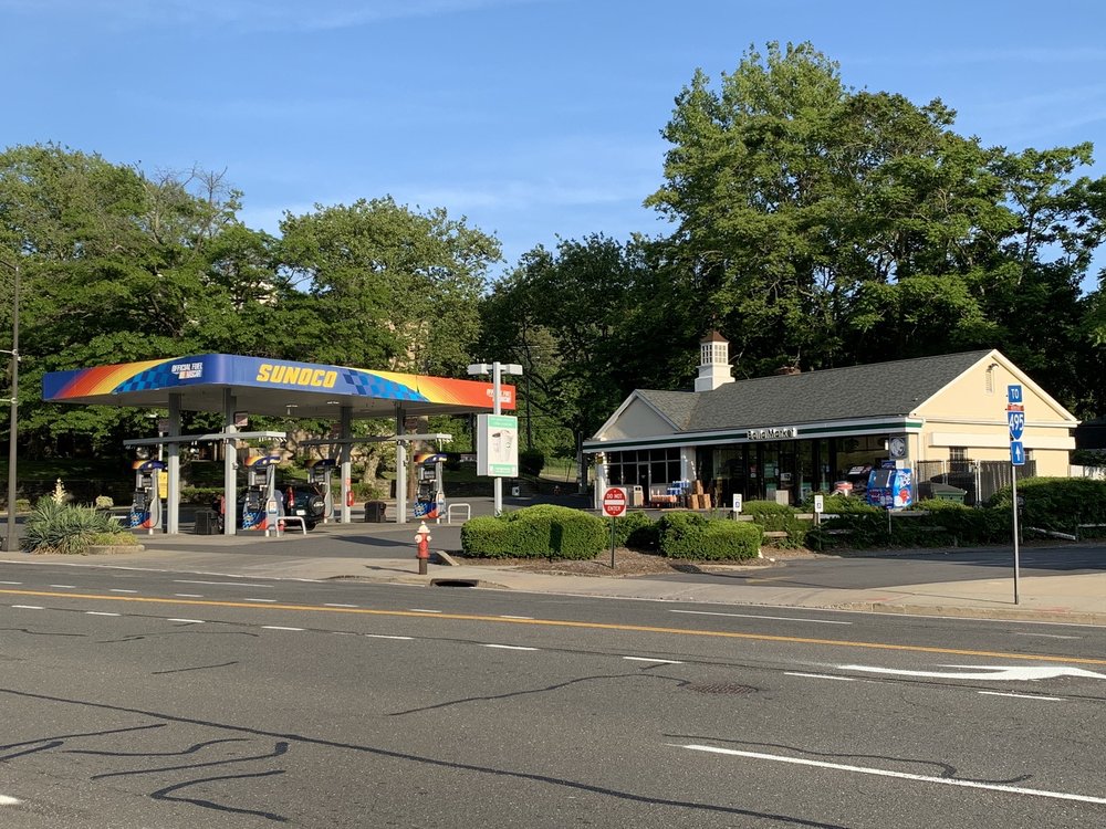 SUNOCO GAS STATION nearby at 1 Glen Cove Ave, Glen Cove, New York Gas