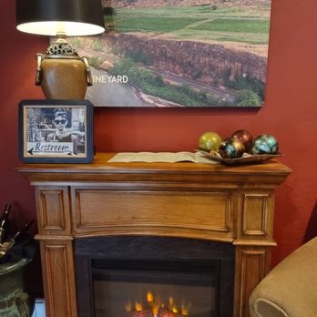 Cathedral Ridge Winery - Cathedral Ridge Winery: the Firehouse - Wine Tasting Room Near Me - Dundee, Oregon Cathedral Ridge Winery - Cathedral Ridge Winery: the Firehouse - Wine Tasting Room Near Me - Dundee, Oregon
