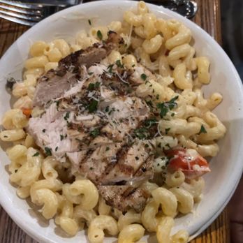Mudlick Tap House - Spicy chicken pasta dish - Gastropubs Near Me - Dayton, Ohio Mudlick Tap House - Spicy chicken pasta dish - Gastropubs Near Me - Dayton, Ohio