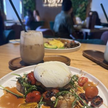 TQM Cafe - BURRATA & TOMATO TOAST - Cafes Near Me - The Colony, Texas