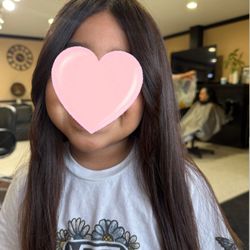 Stylz Salon - Simple trim with curtain bangs