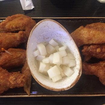 Bonchon Convoy - Half Spicy and Half Soy Garlic Combo - Chicken Wings Near Me - San Diego, California
