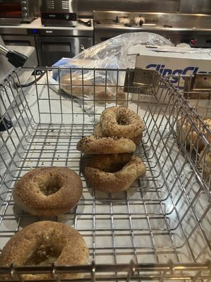 Utopia Bagels by null