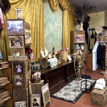 McGee's Old Time Photos - Picture Backdrop - Session Photography Near Me - Sacramento, California McGee's Old Time Photos - Picture Backdrop - Session Photography Near Me - Sacramento, California