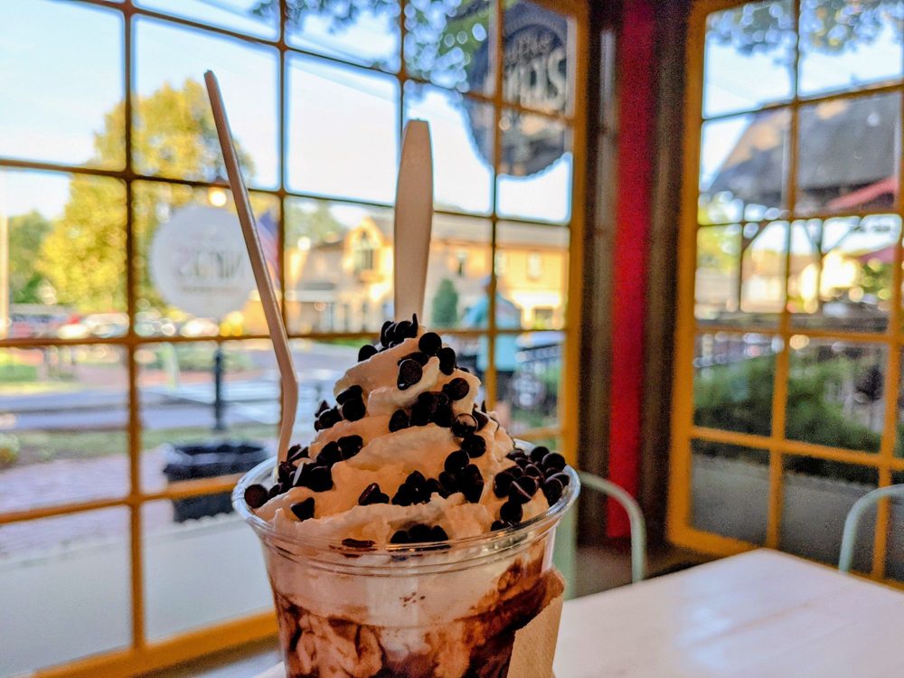 NINA’S WAFFLES & ICE CREAM Updated October 2024 166 Photos & 180