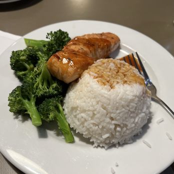 West Bay Restaurant & Bar - Salmon teriyaki - Gluten-Free Near Me - Burlingame, California West Bay Restaurant & Bar - Salmon teriyaki - Gluten-Free Near Me - Burlingame, California
