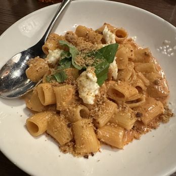Davanti Enoteca - Rigatoni Vodka - Wine Bars Near Me - Naperville, Illinois Davanti Enoteca - Rigatoni Vodka - Wine Bars Near Me - Naperville, Illinois