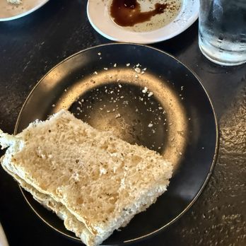 Italiannis Restaurant - Bread with olive oil oil and balsamic - Italian Near Me - Hurst, Texas Italiannis Restaurant - Bread with olive oil oil and balsamic - Italian Near Me - Hurst, Texas