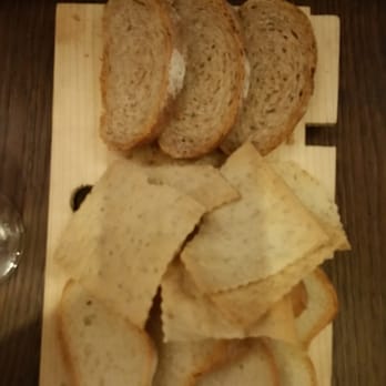Local - 3 types of bread. - Venetian Near Me - Venezia, VE Local - 3 types of bread. - Venetian Near Me - Venezia, VE