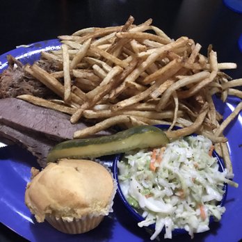The Blu Pig - As you can see the pulled pork portion is extremely small! - Barbeque Near Me - Moab, Utah