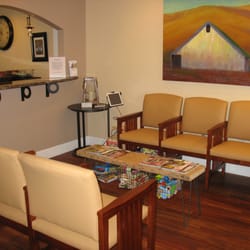 Rodriguez-McCann Gil, DDS - Waiting room