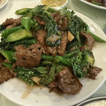 Farmers Restaurant - Flank beef with Chinese broccoli - Chinese Near Me - Brooklyn, New York