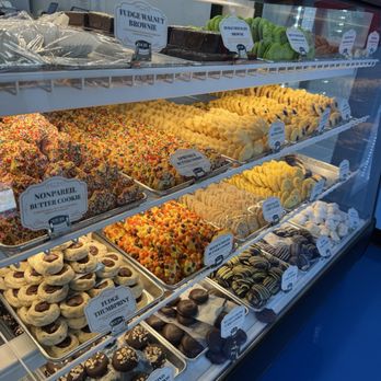 Freed's Bakery - Desserts Near Me - Las Vegas, Nevada Freed's Bakery - Desserts Near Me - Las Vegas, Nevada