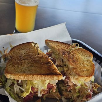 Retro’s Subs & Brews - New york New York sandwich - Beer Bar Near Me - Chandler, Arizona Retro’s Subs & Brews - New york New York sandwich - Beer Bar Near Me - Chandler, Arizona