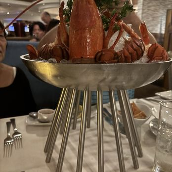 Ruth's Chris Steak House - Seafood tower - Steakhouses Near Me - Waikiki, Hawaii Ruth's Chris Steak House - Seafood tower - Steakhouses Near Me - Waikiki, Hawaii