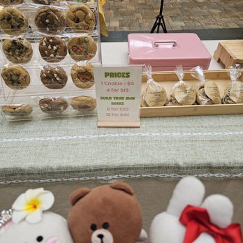Lilypad Bakery - Beautiful presentation! - Bakeries Near Me - Kaneohe, Hawaii