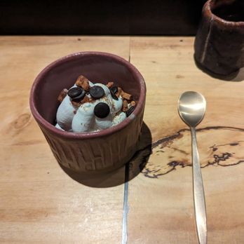 Robin - coconut ice cream with caramel banana puree and chocolate chips - Sushi Bars Near Me - San Francisco, California Robin - coconut ice cream with caramel banana puree and chocolate chips - Sushi Bars Near Me - San Francisco, California
