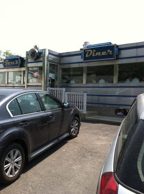 Fezz's Community Diner by null