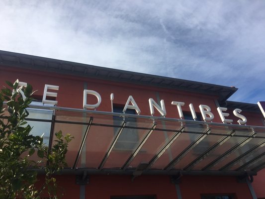 Antibes train station by null