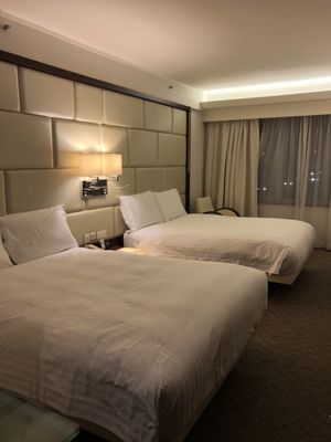 Regal Airport Hotel Hong Kong by null