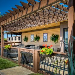 Wolfies Grill - Noblesville