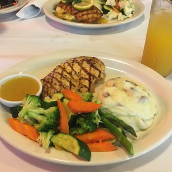 Rubio's Cafe - Grilled chicken with mashed potatoes and vegetables. - Mexican Near Me - Los Angeles, California Rubio's Cafe - Grilled chicken with mashed potatoes and vegetables. - Mexican Near Me - Los Angeles, California