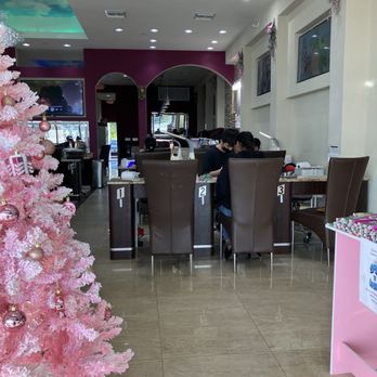 ILASH NAIL SPA - Inside -/ just one side... - Nail Salons Near Me - Margate, Florida ILASH NAIL SPA - Inside -/ just one side... - Nail Salons Near Me - Margate, Florida
