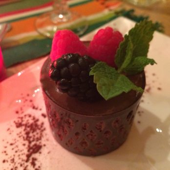 Le Citronnier - Quand on te refait découvrir la mousse au chocolat avec élégance - French Near Me - Marseille, 13